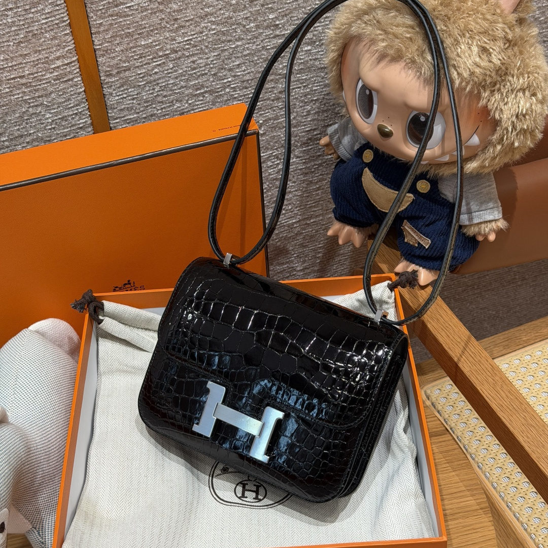 高仿Hermes*Constance19系列H080169CK89黑色鱷魚皮銀扣純手工
