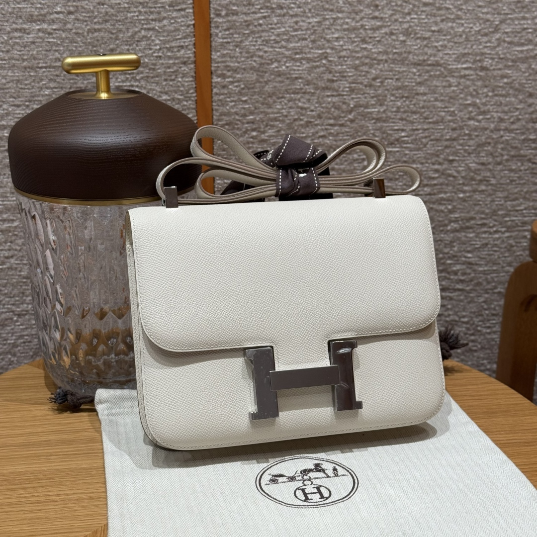 高仿Hermes*Constance24系列H080170EP10奶昔白牛皮銀扣純手工
