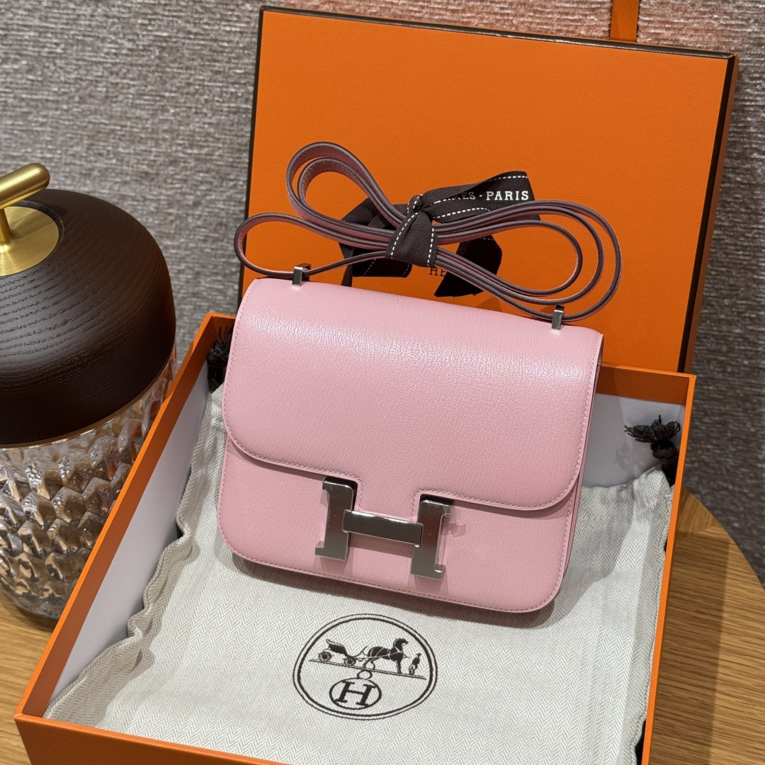 高仿Hermes*Constance19系列H080169CA3Q櫻花粉山羊皮銀扣純手工