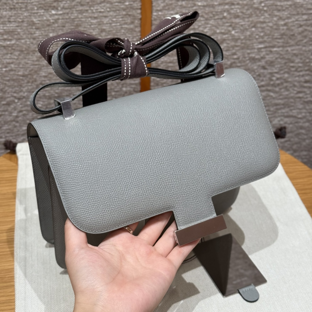 高仿Hermes*Constance24系列H080170EP4Z海鷗灰牛皮銀扣純手工
