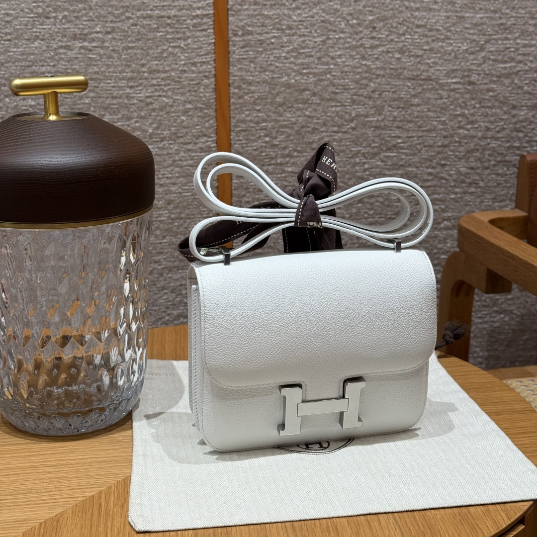 高仿Hermes*Constance19系列H080169EC01純白色公牛皮銀扣純手工