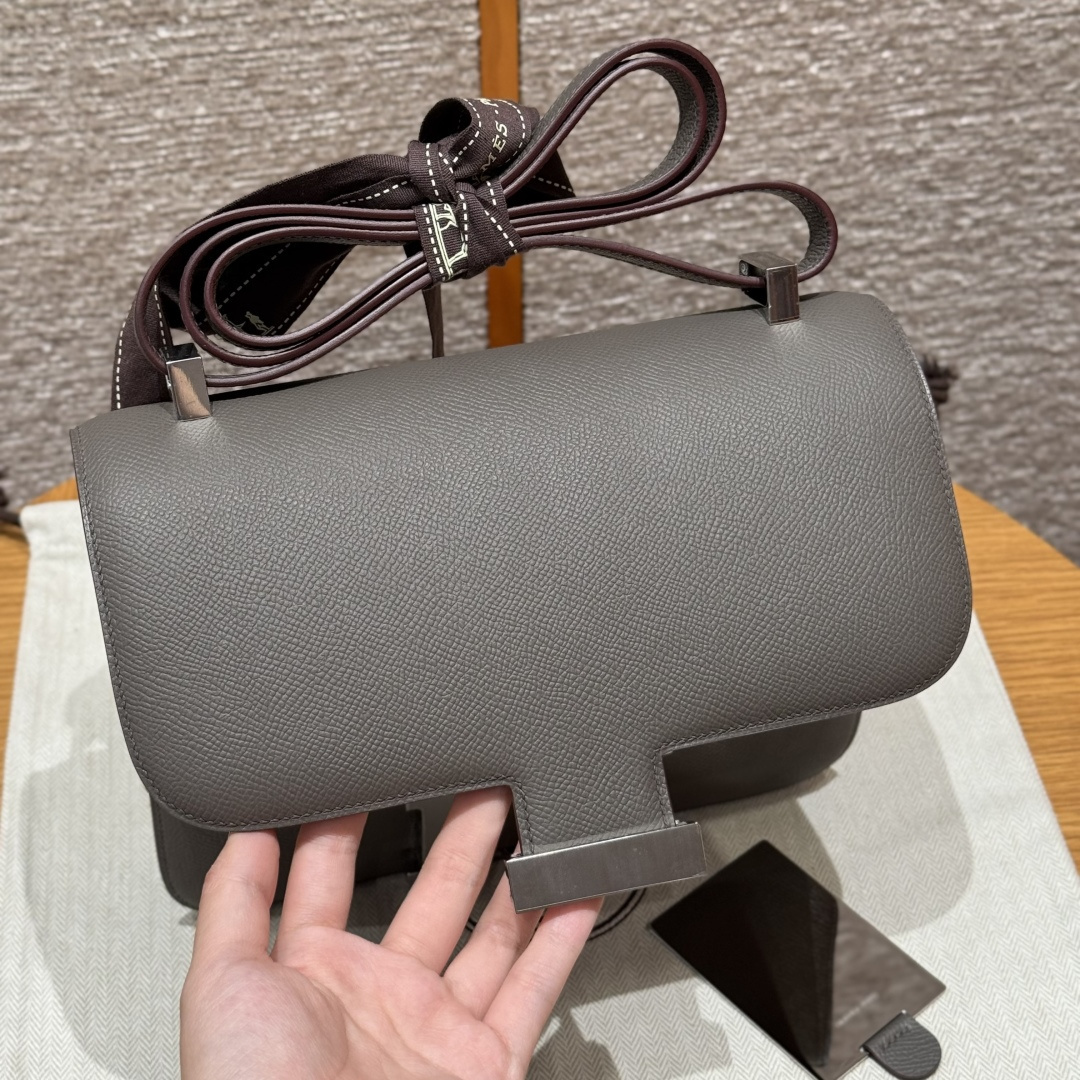 高仿Hermes*Constance24系列H080170EP8F錫器灰牛皮銀扣純手工