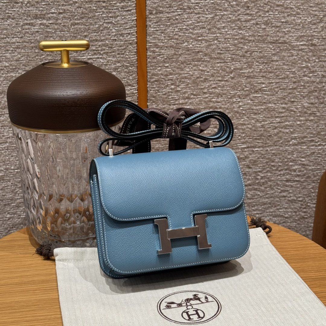 高仿Hermes*Constance19系列H080169EP75牛仔藍牛皮銀扣純手工