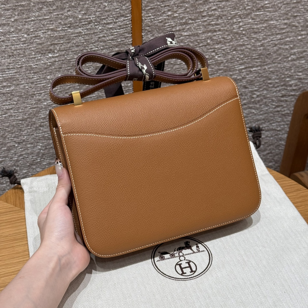 高仿Hermes*Constance24系列H080170EP37金棕色牛皮金扣純手工