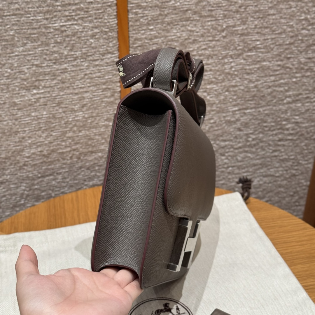 高仿Hermes*Constance24系列H080170EP8F錫器灰牛皮銀扣純手工