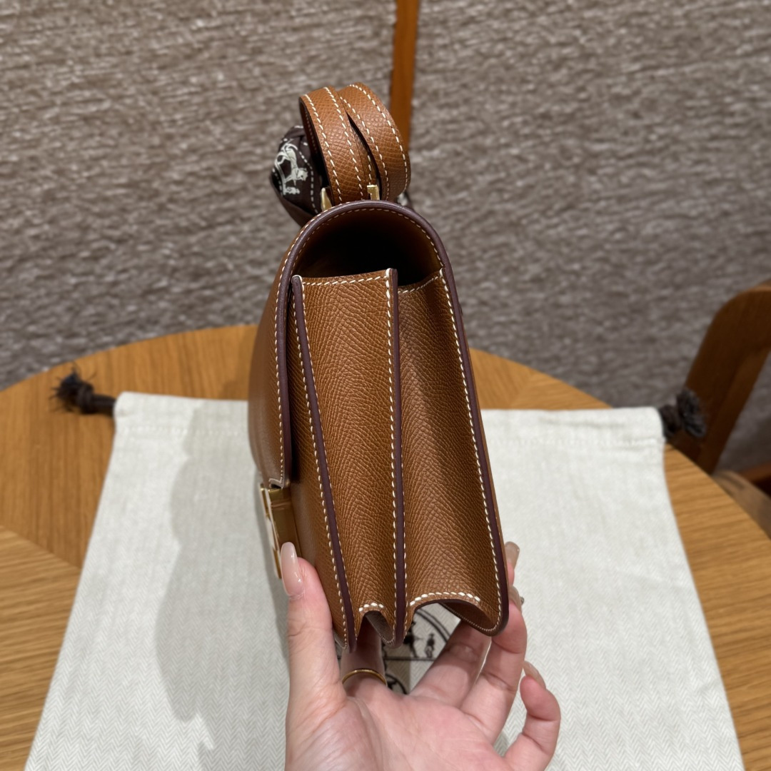 高仿Hermes*Constance19系列H080169EP37金棕色牛皮金扣純手工