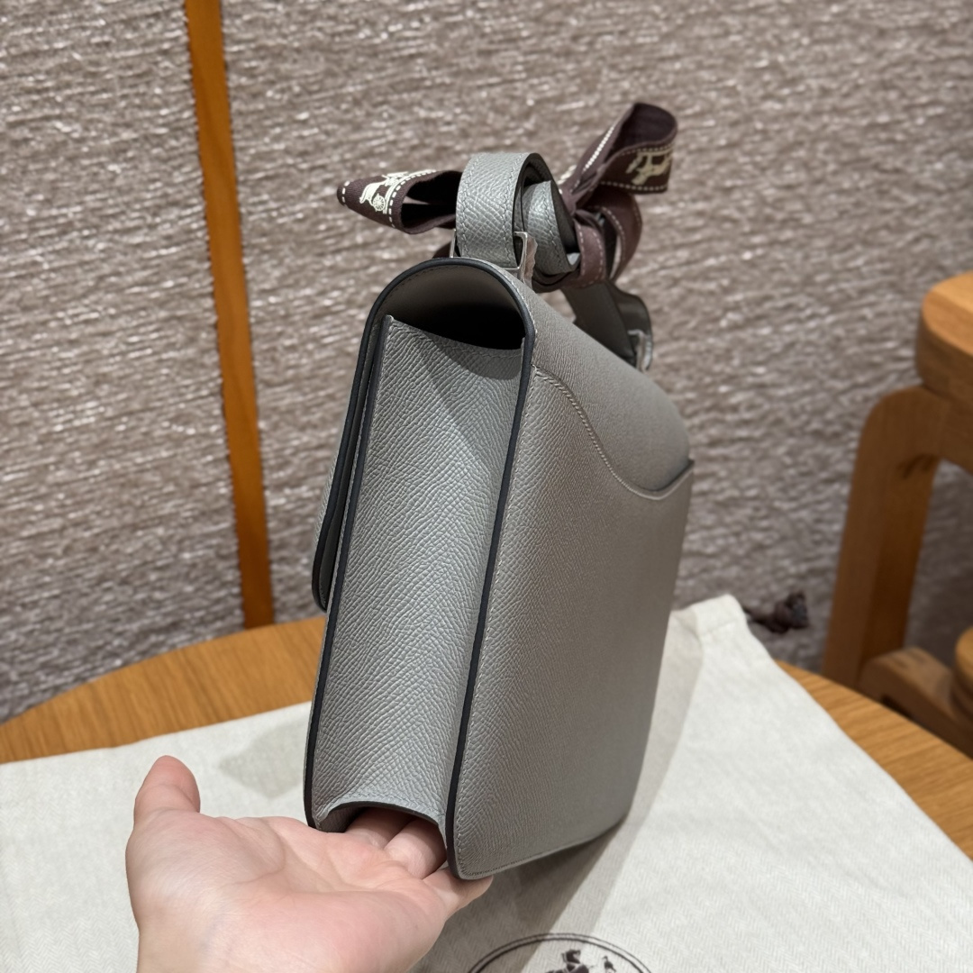 高仿Hermes*Constance24系列H080170EP4Z海鷗灰牛皮銀扣純手工