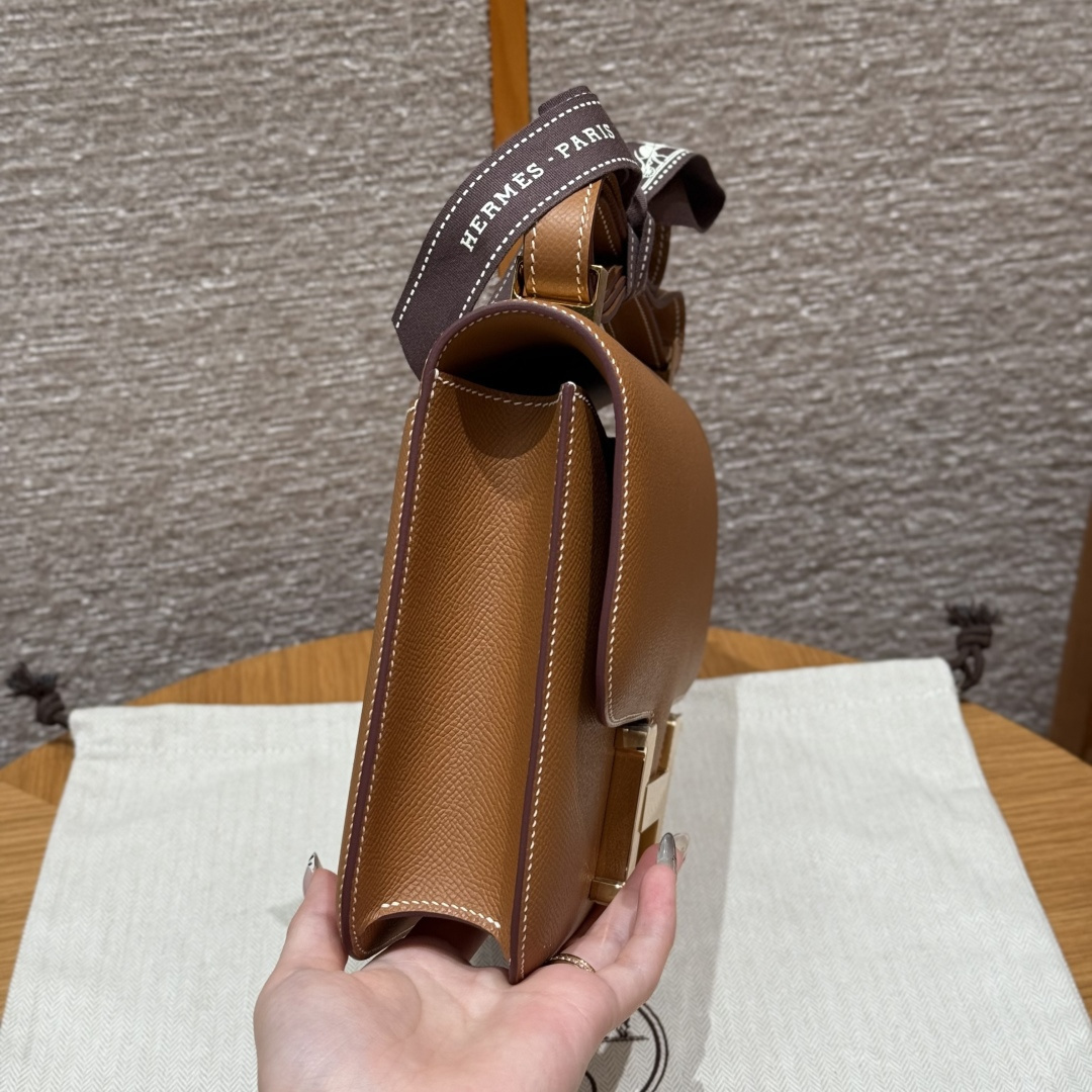 高仿Hermes*Constance24系列H080170EP37金棕色牛皮金扣純手工