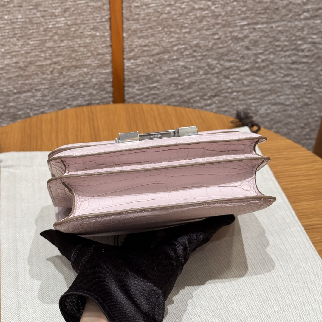 高仿Hermes*Constance19系列H080169CM09夢幻紫鱷魚皮銀扣純手工