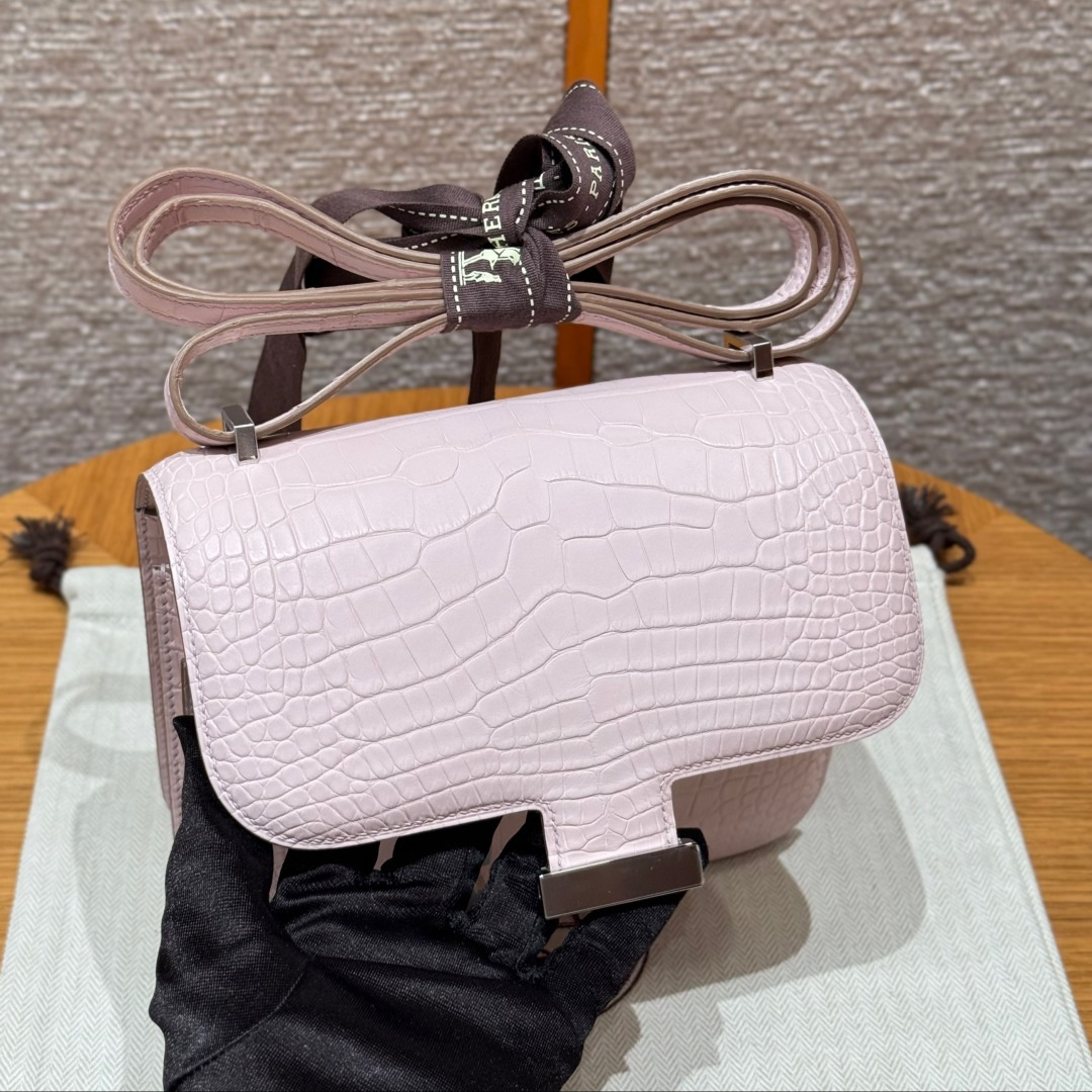 高仿Hermes*Constance19系列H080169CM09夢幻紫鱷魚皮銀扣純手工