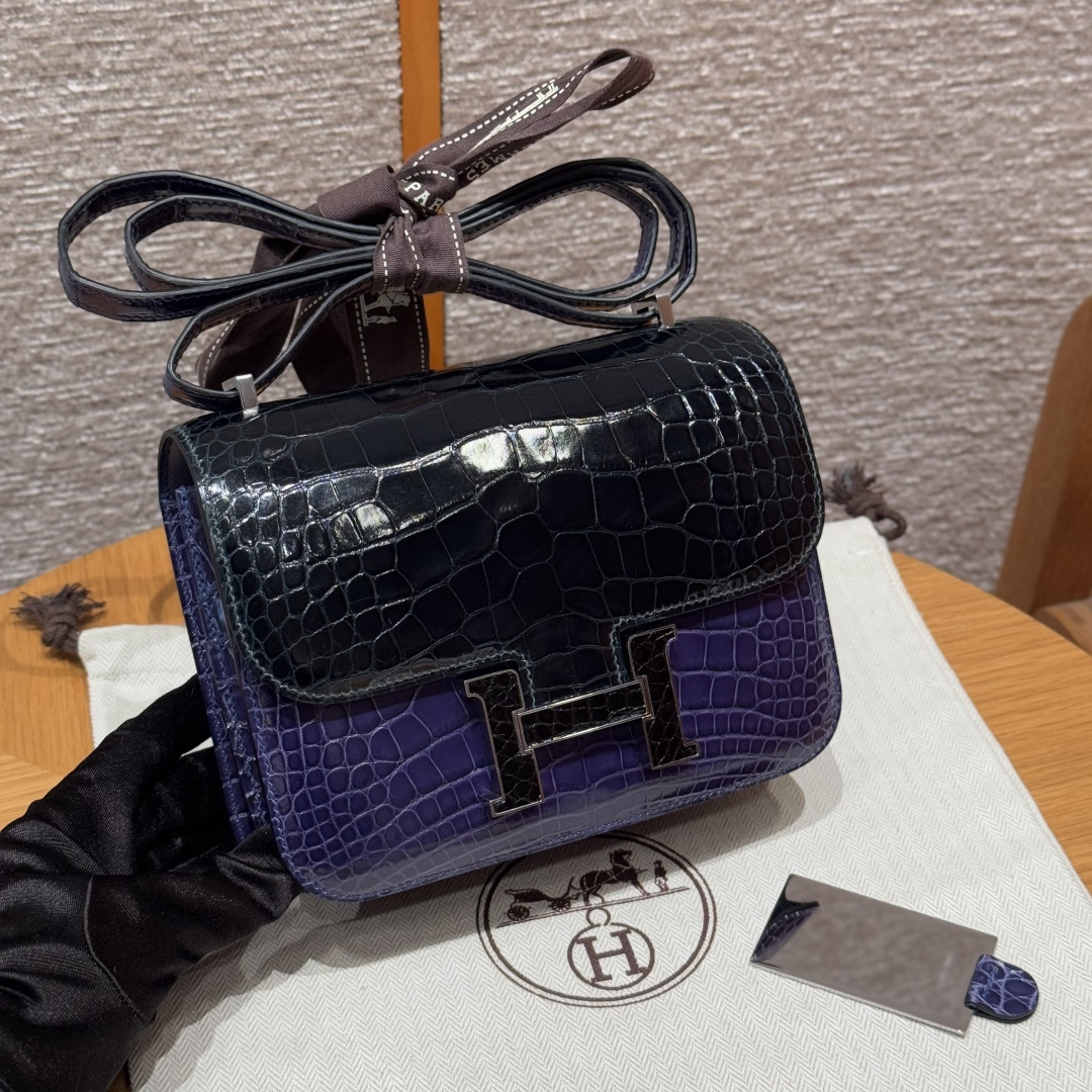 高仿Hermes*Constance19系列H080169CKV073盧俊綠拼寶石藍鱷魚皮黑扣純手工
