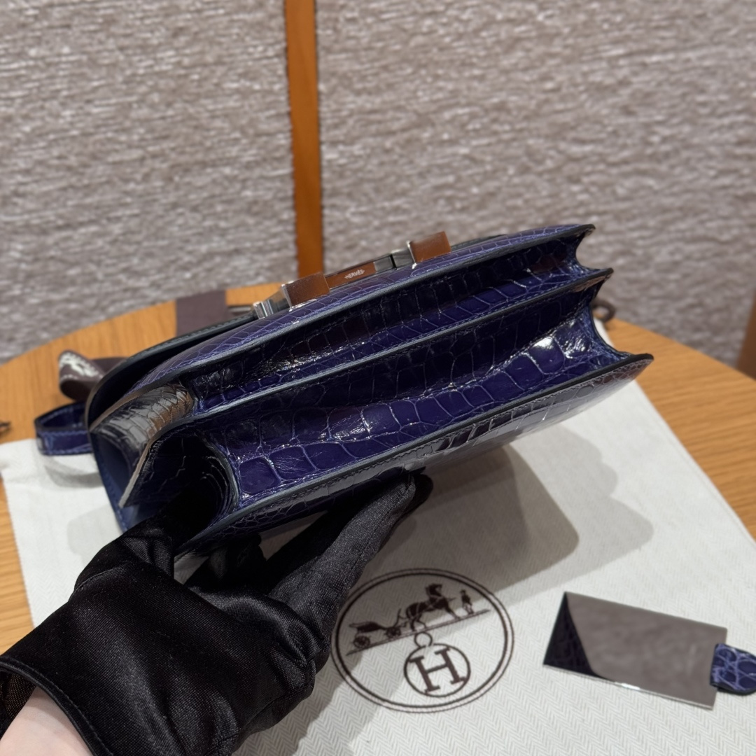 高仿Hermes*Constance19系列H080169CKV073盧俊綠拼寶石藍鱷魚皮黑扣純手工