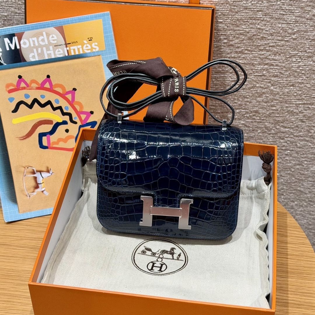 高仿Hermes*Constance19系列H080169CK78深海藍鱷魚皮銀扣純手工