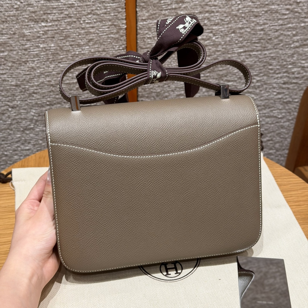 高仿Hermes*Constance24系列H080170EP18大象灰牛皮銀扣純手工