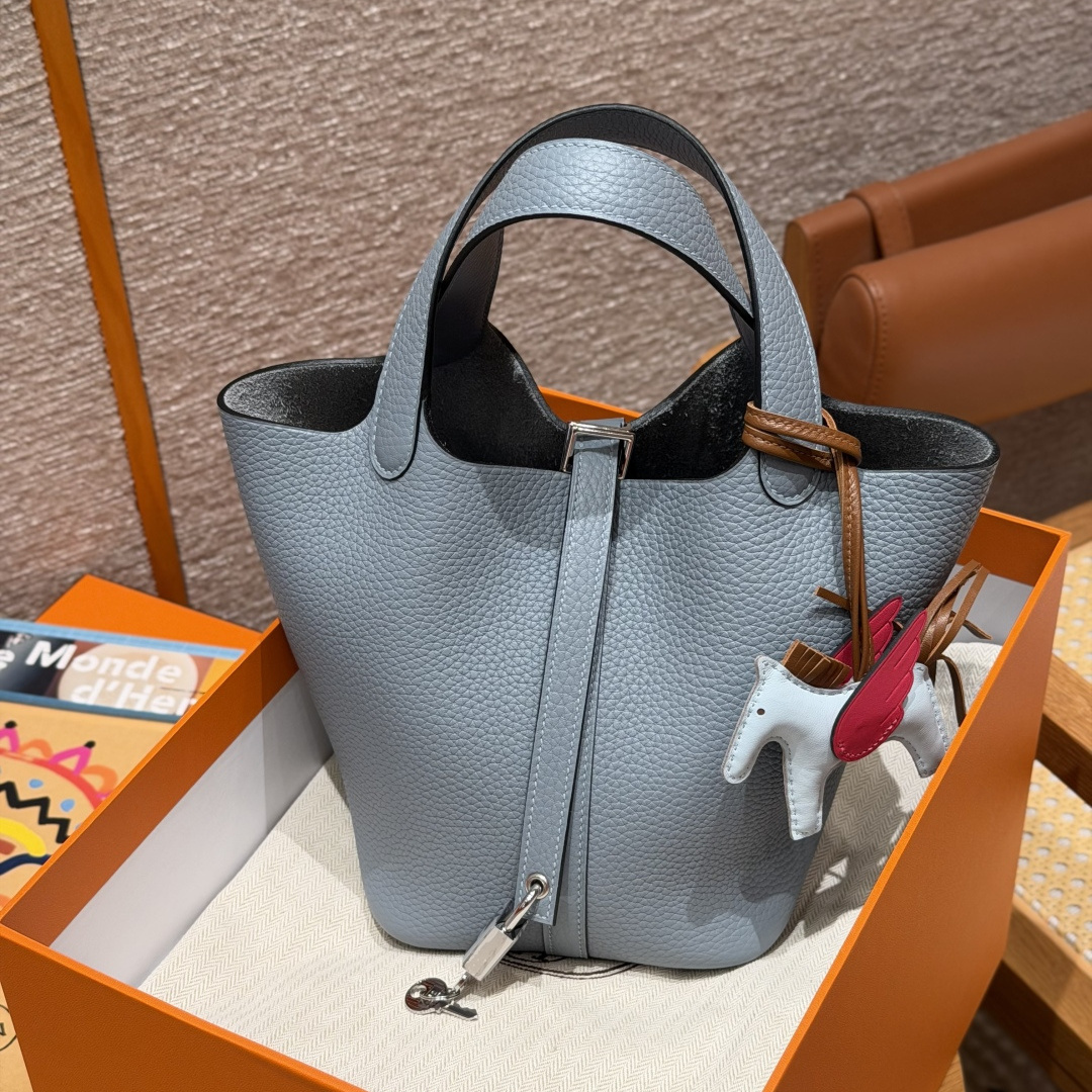 高仿Hermes*Picotin Lock18系列H56289TCJ7亞麻藍牛皮銀扣純手工