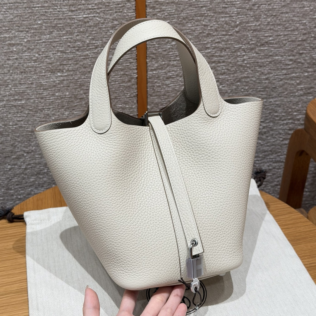 高仿Hermes*Picotin Lock18系列H56289TC10奶昔白牛皮銀扣純手工