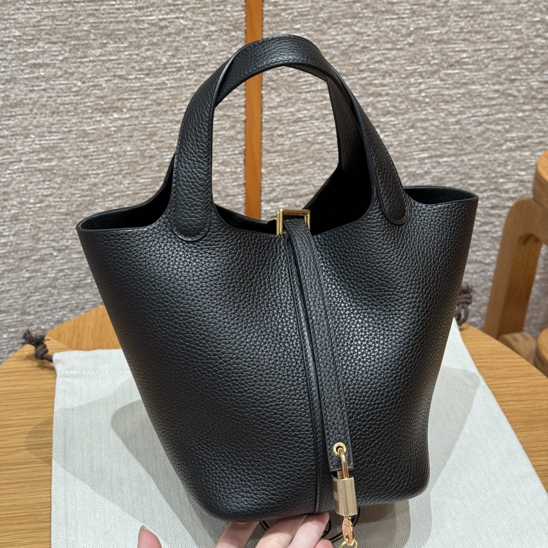 高仿Hermes*Picotin Lock18系列H56289TC89黑色牛皮金扣純手工
