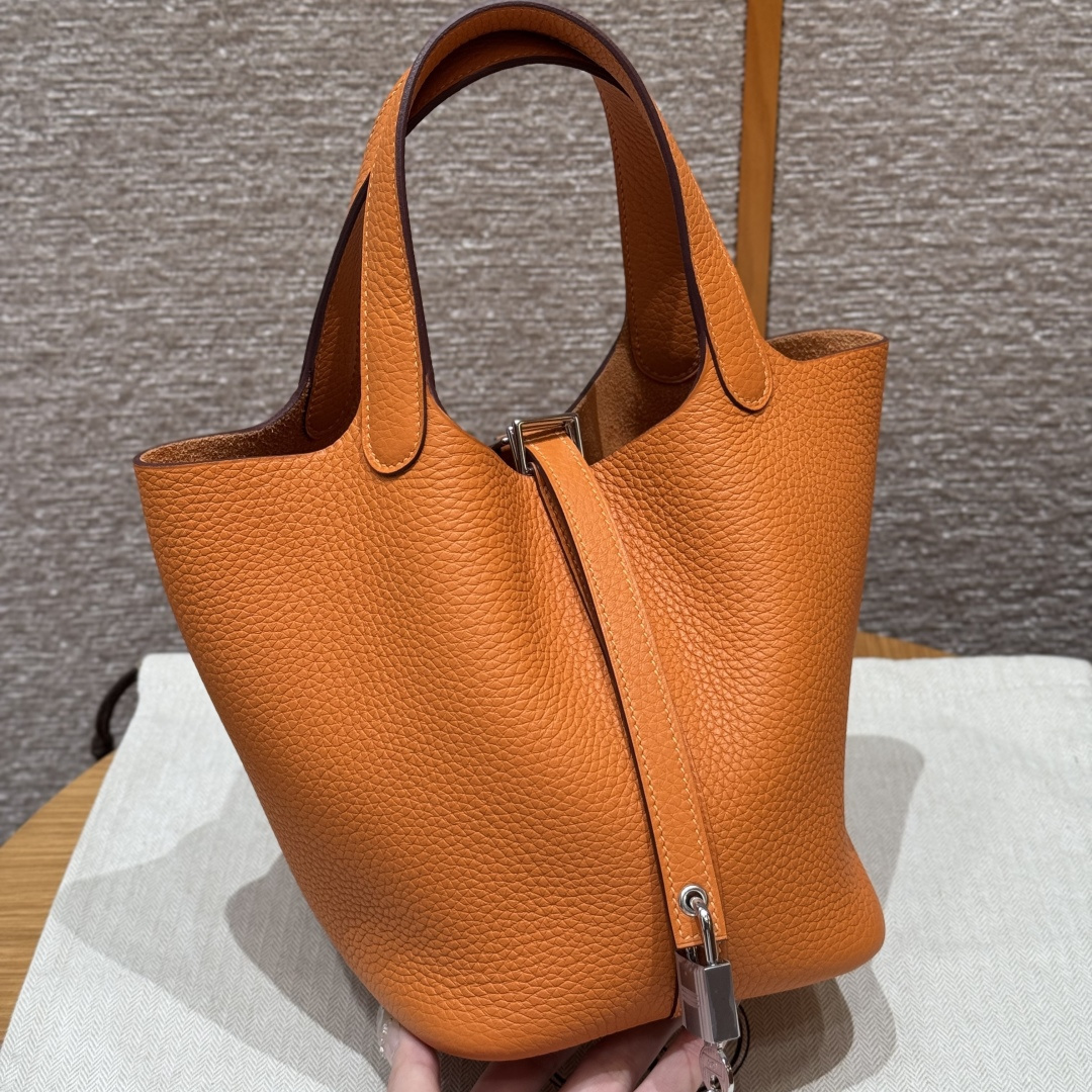 高仿Hermes*Picotin Lock18系列H56289TC93經典橙綠牛皮銀扣純手工