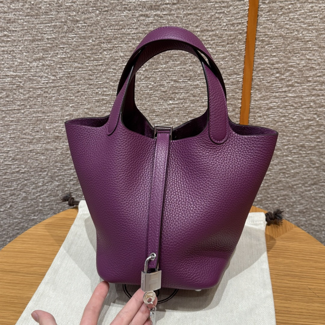 高仿Hermes*Picotin Lock18系列H56289TCP9海葵紫牛皮銀扣純手工