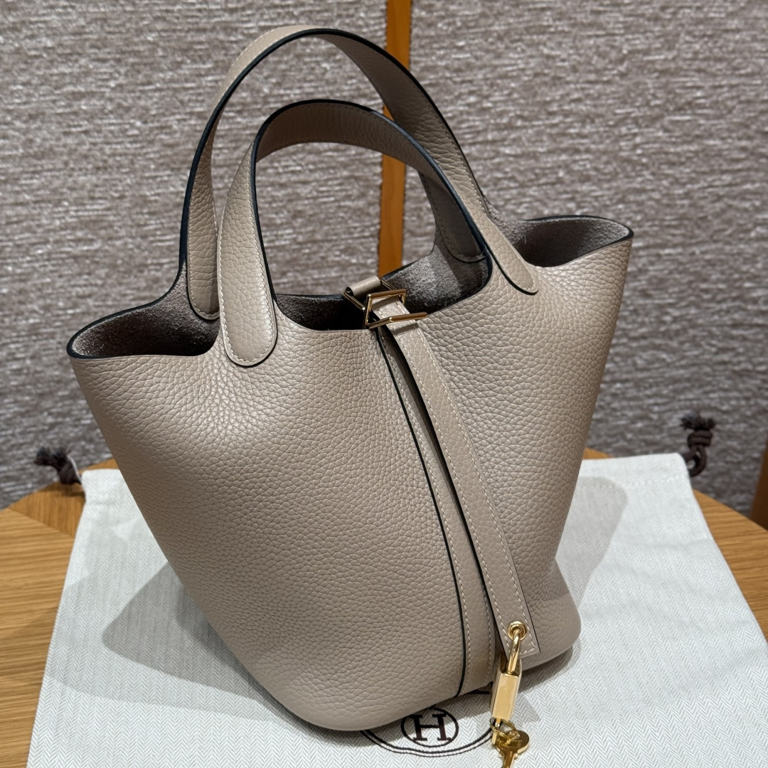 高仿Hermes*Picotin Lock18系列H56289TC81斑鳩灰牛皮金扣純手工