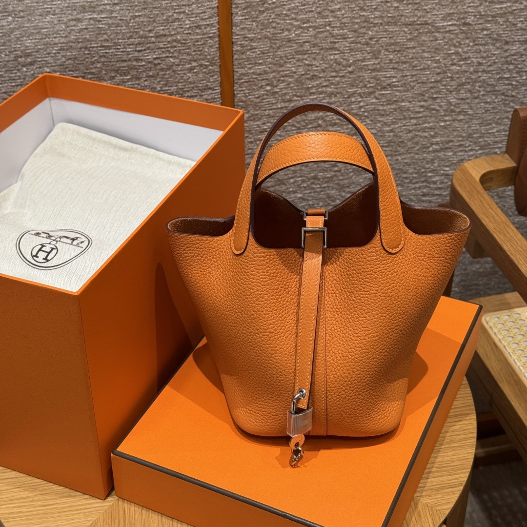 高仿Hermes*Picotin Lock18系列H56289TC93經典橙綠牛皮銀扣純手工