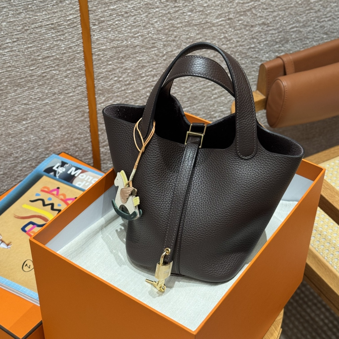 高仿Hermes*Picotin Lock18系列H56289TC47巧克力色牛皮金扣純手工