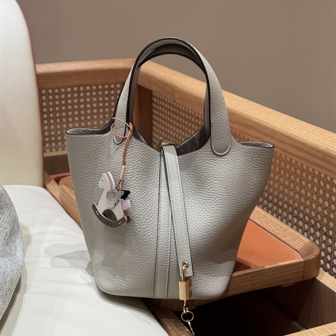 高仿Hermes*Picotin Lock18系列H56289TC8L冰川白灰牛皮金扣純手工
