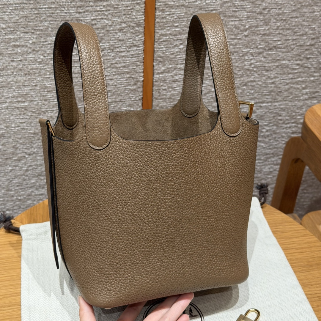 高仿Hermes*Picotin Lock18系列H56289TCDO威馬犬米色牛皮金扣純手工