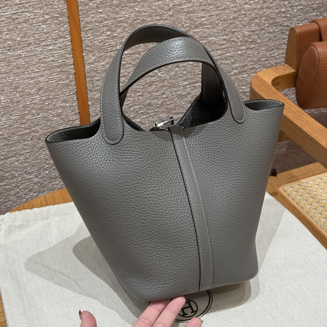 高仿Hermes*Picotin Lock18系列H56289TC0L積雨雲灰牛皮銀扣純手工