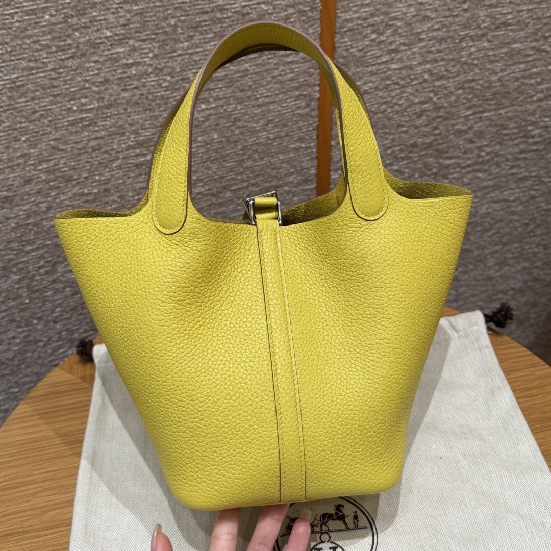 高仿Hermes*Picotin Lock18系列H56289TC9R檸檬黃牛皮銀扣純手工