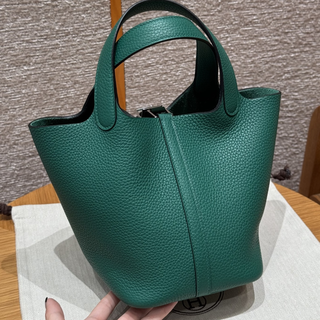 高仿Hermes*Picotin Lock18系列H56289TCU4絲絨綠牛皮銀扣純手工