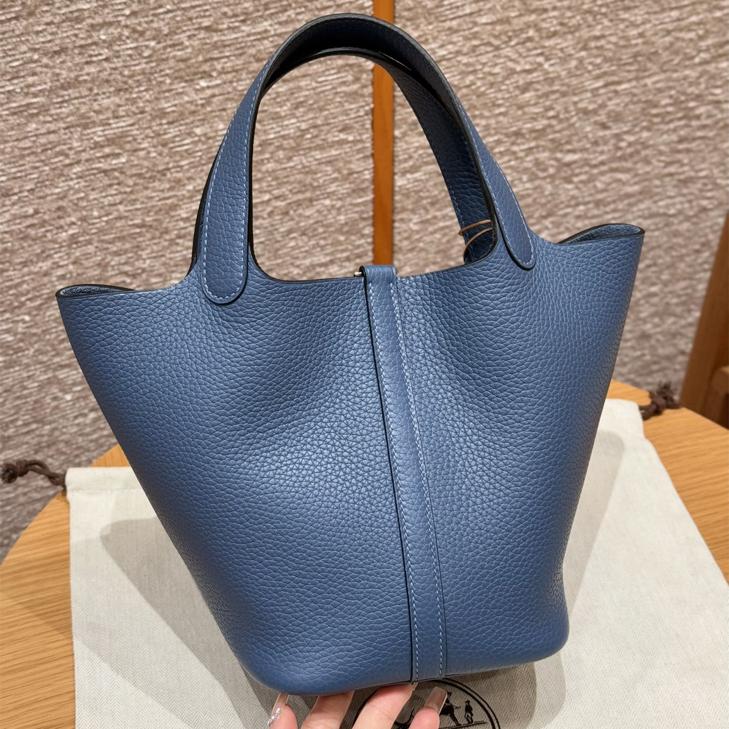 高仿Hermes*Picotin Lock18系列H56289TC4Z瑪瑙藍牛皮銀扣純手工