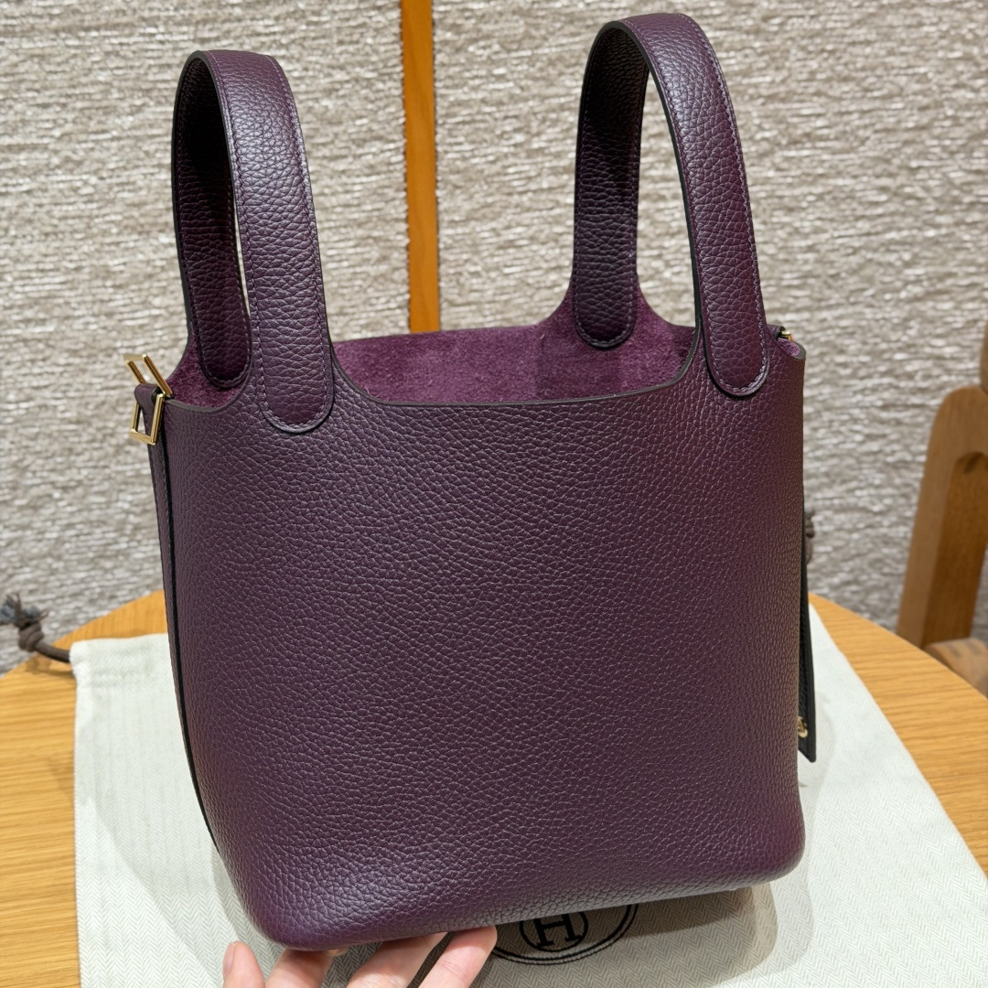 高仿Hermes*Picotin Lock18系列H56289TCN5黑加侖紫牛皮金扣純手工