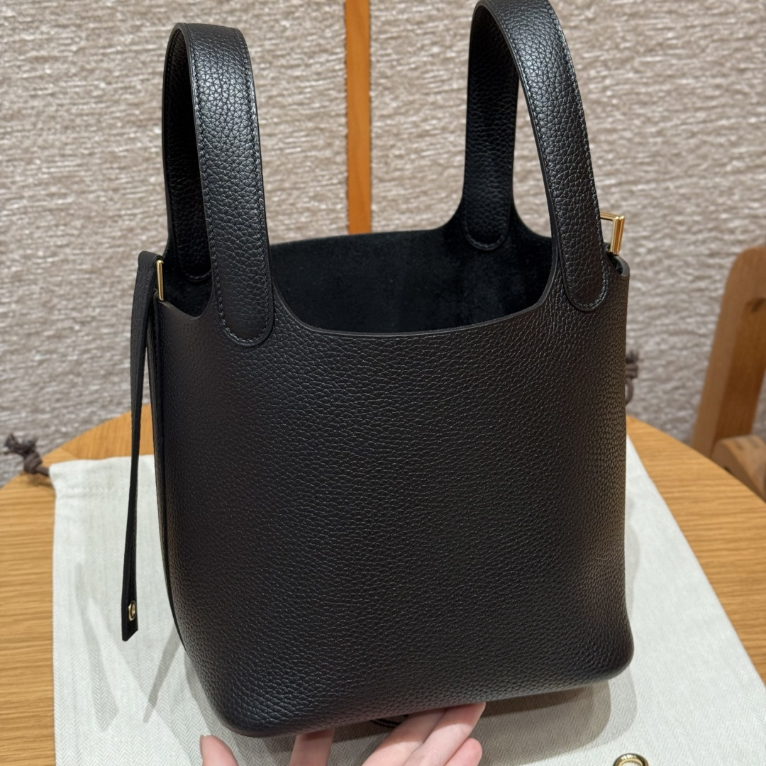 高仿Hermes*Picotin Lock18系列H56289TC89黑色牛皮金扣純手工