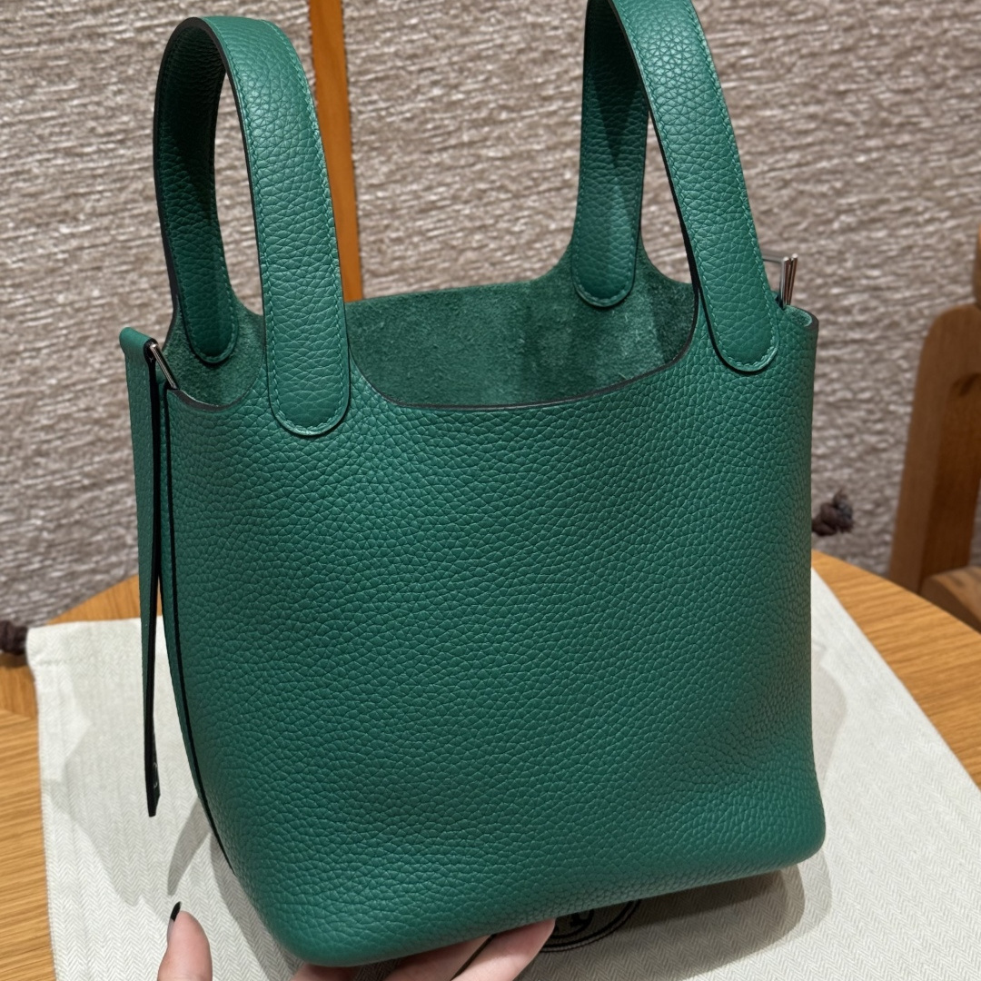 高仿Hermes*Picotin Lock18系列H56289TCU4絲絨綠牛皮銀扣純手工