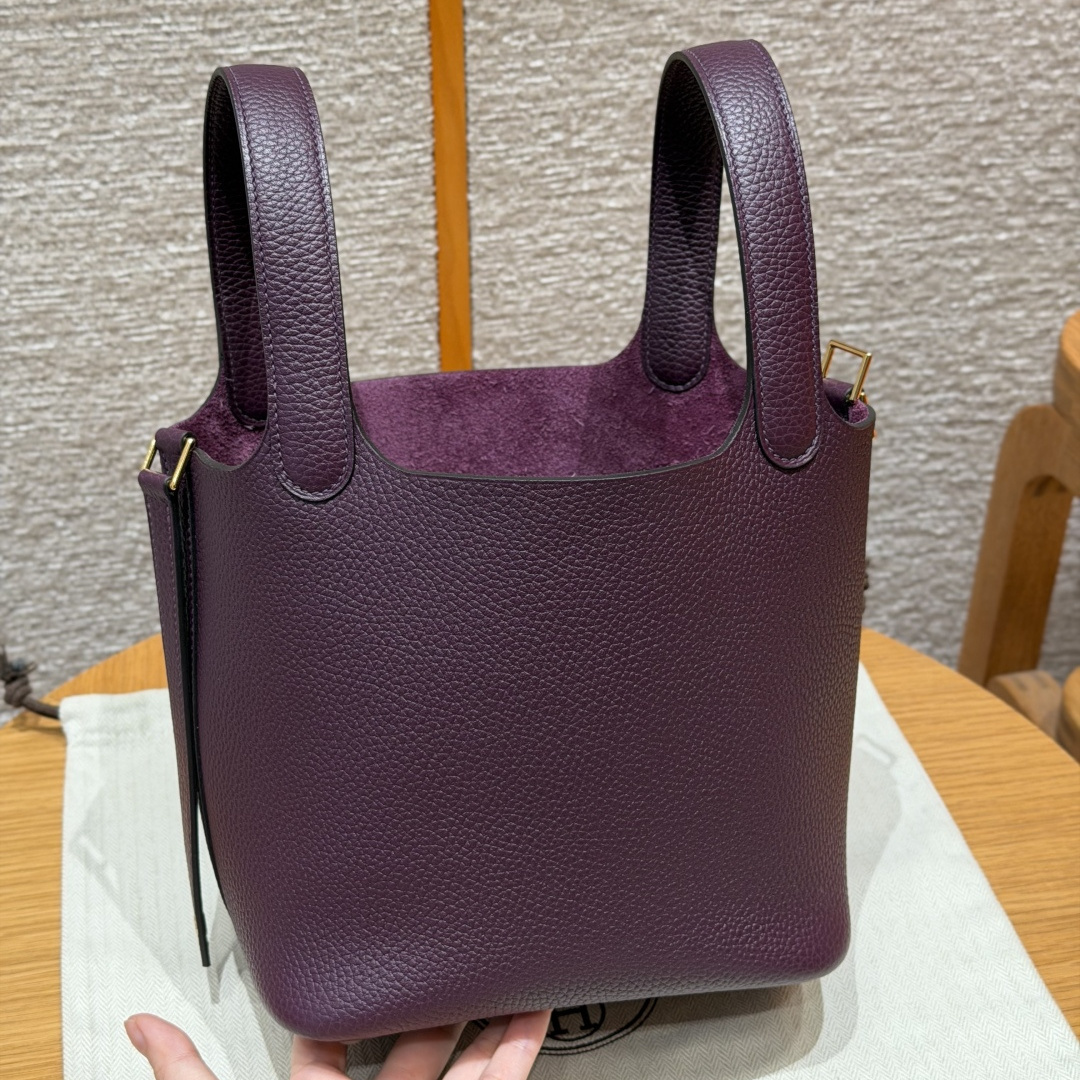 高仿Hermes*Picotin Lock18系列H56289TCN5黑加侖紫牛皮金扣純手工