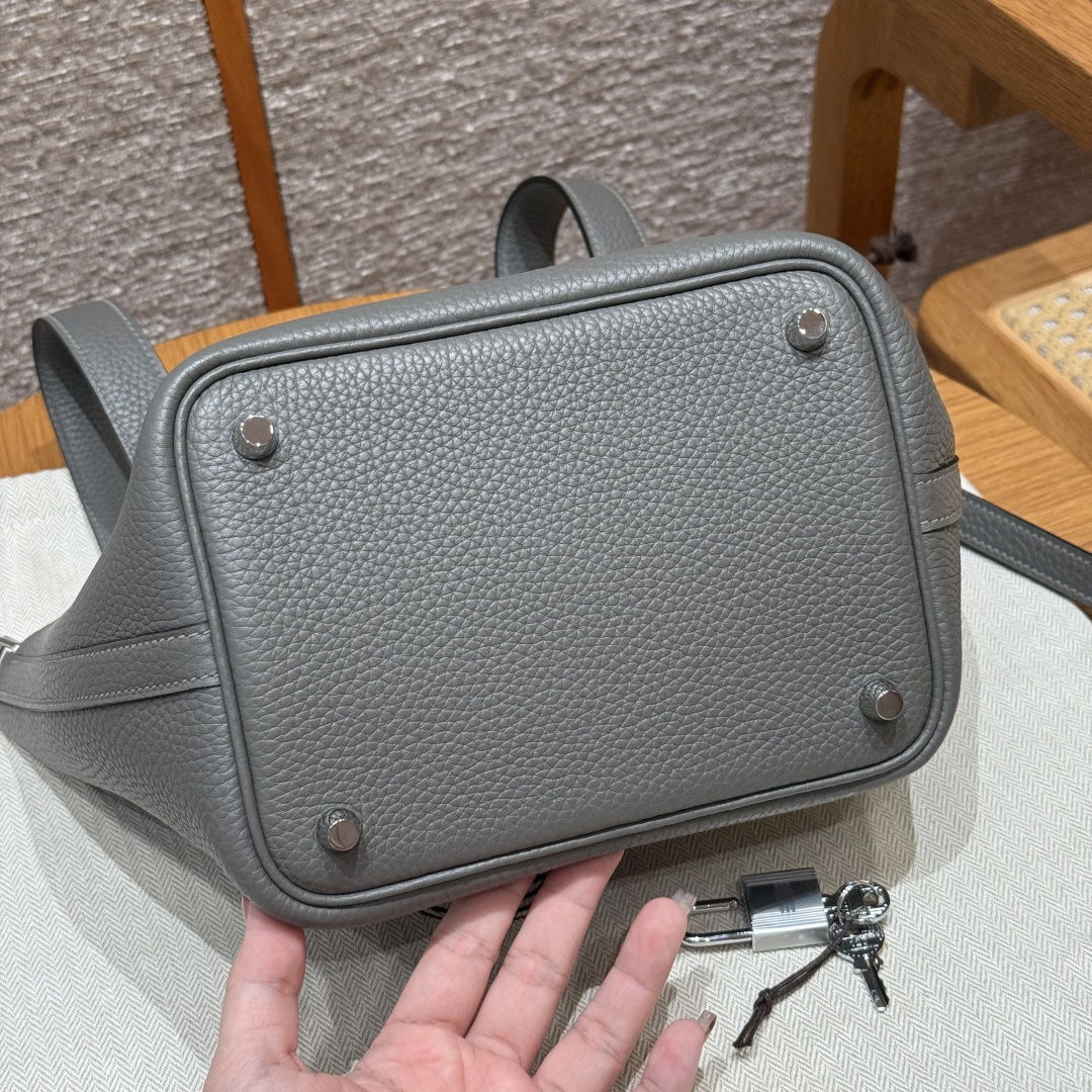 高仿Hermes*Picotin Lock18系列H56289TC0L積雨雲灰牛皮銀扣純手工