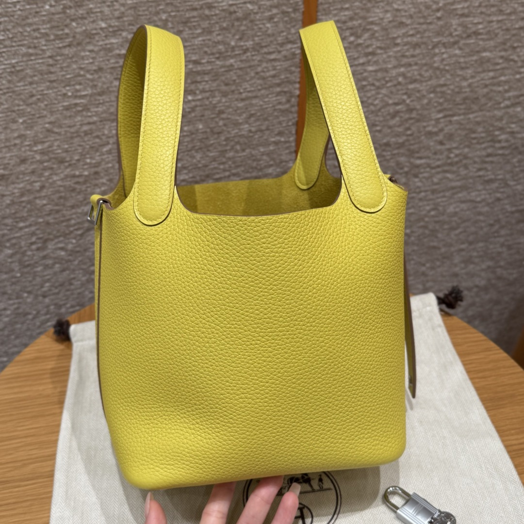 高仿Hermes*Picotin Lock18系列H56289TC9R檸檬黃牛皮銀扣純手工