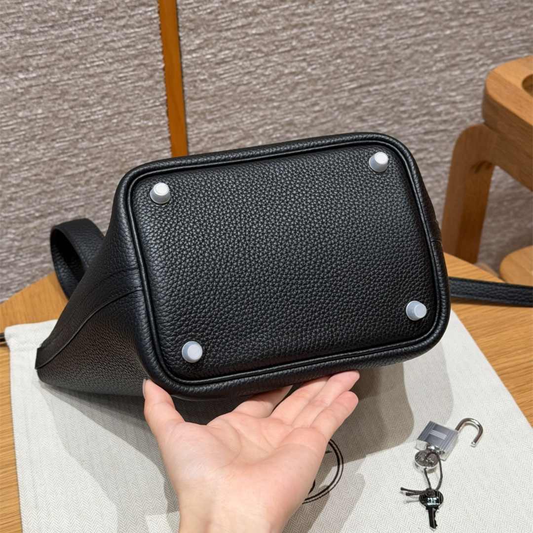 高仿Hermes*Picotin Lock18系列H56289TC89黑色牛皮銀扣純手工