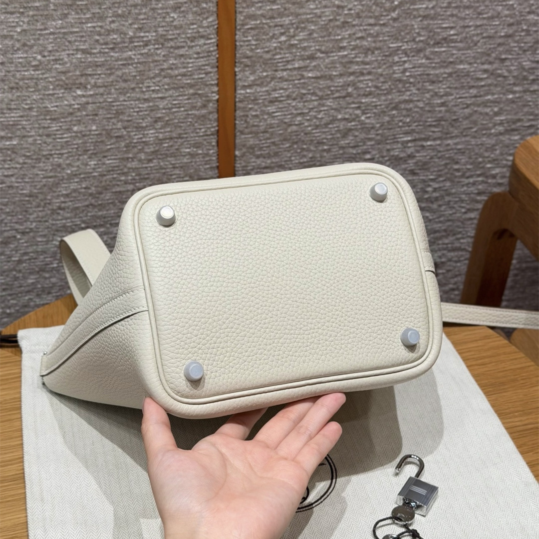 高仿Hermes*Picotin Lock18系列H56289TC10奶昔白牛皮銀扣純手工