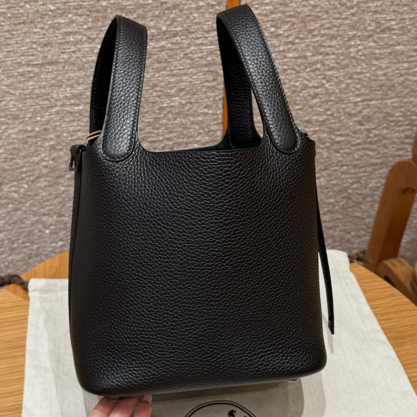 高仿Hermes*Picotin Lock18系列H56289TC89黑色牛皮黑扣純手工
