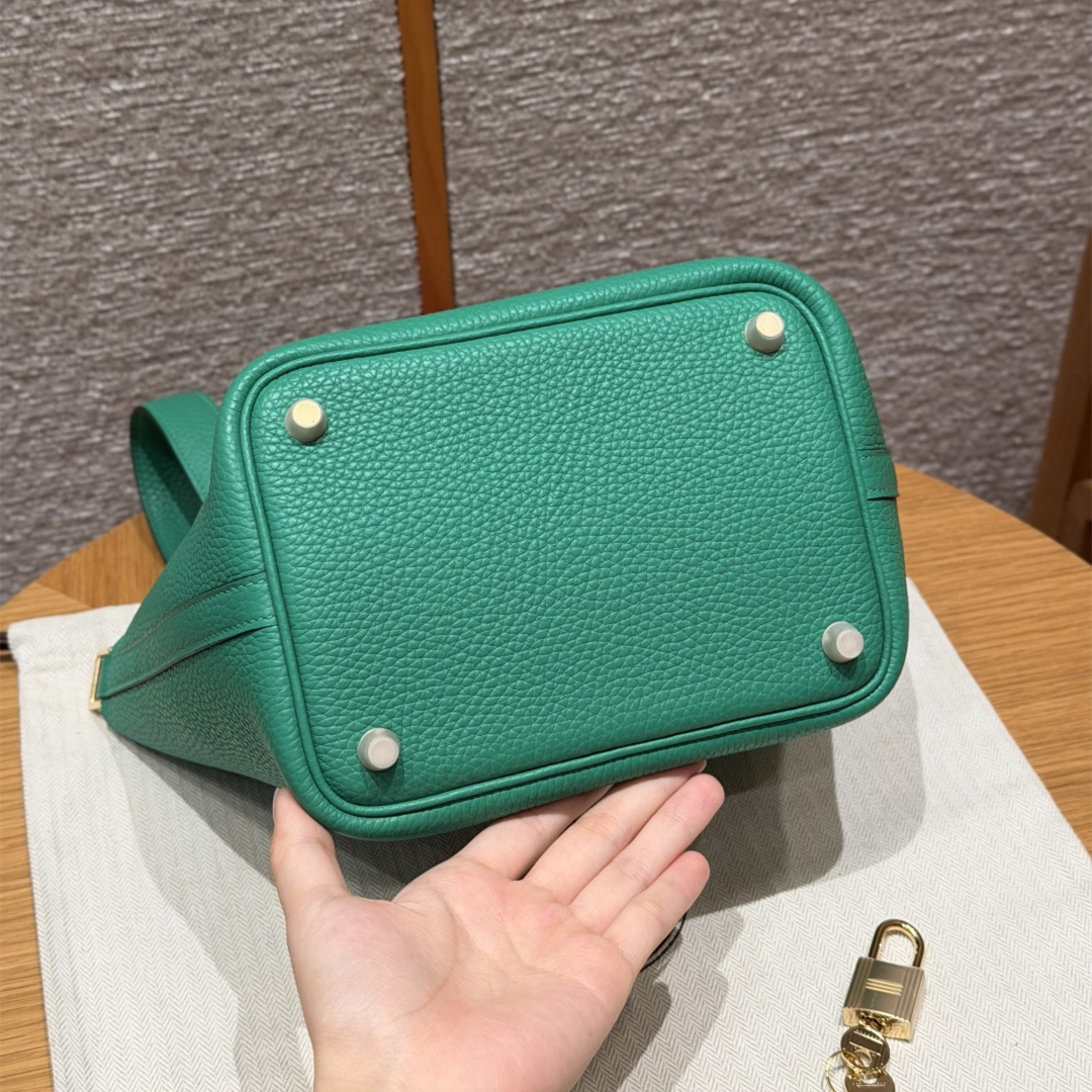 高仿Hermes*Picotin Lock18系列H56289TCO6帝王綠牛皮金扣純手工