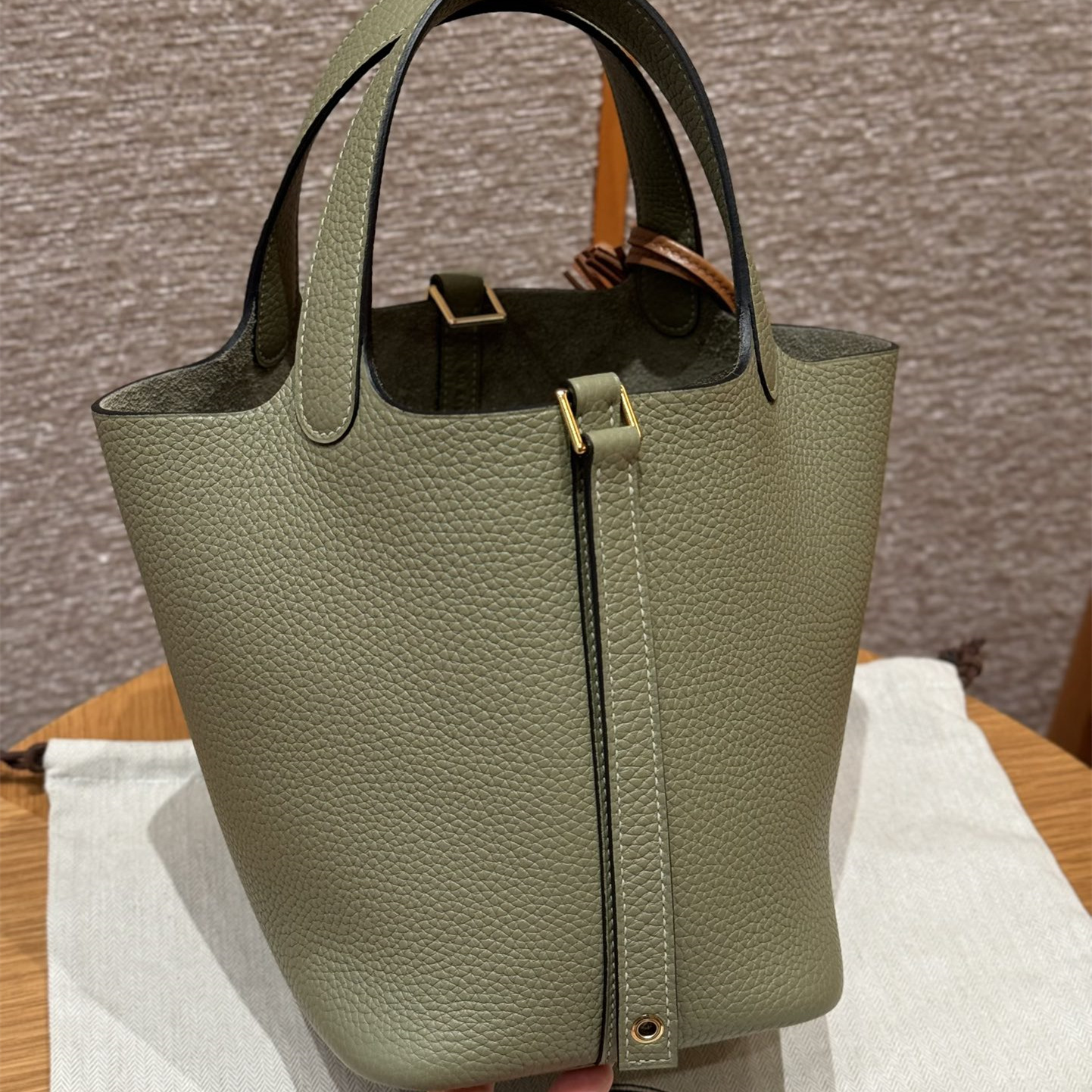 高仿Hermes*Picotin Lock18系列H56289TCQ1鼠尾草綠牛皮金扣純手工