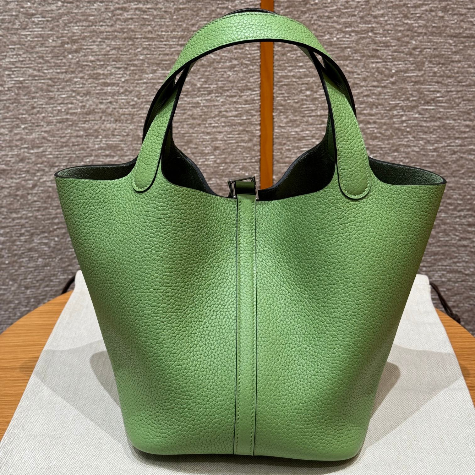 高仿Hermes*Picotin Lock18系列H56289TC3I牛油果綠牛皮銀扣純手工