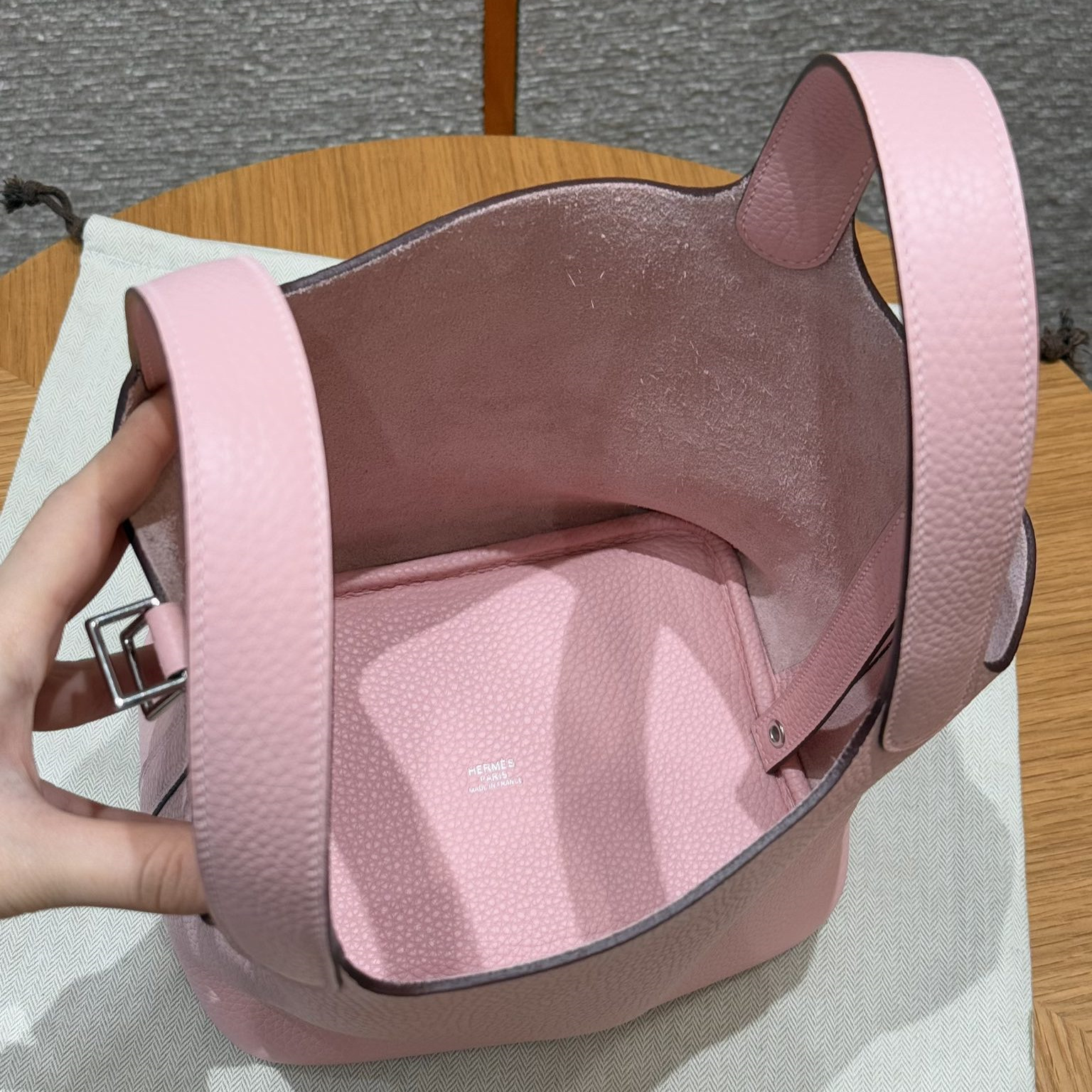 高仿Hermes*Picotin Lock18系列H56289TC3Q櫻花粉牛皮銀扣純手工
