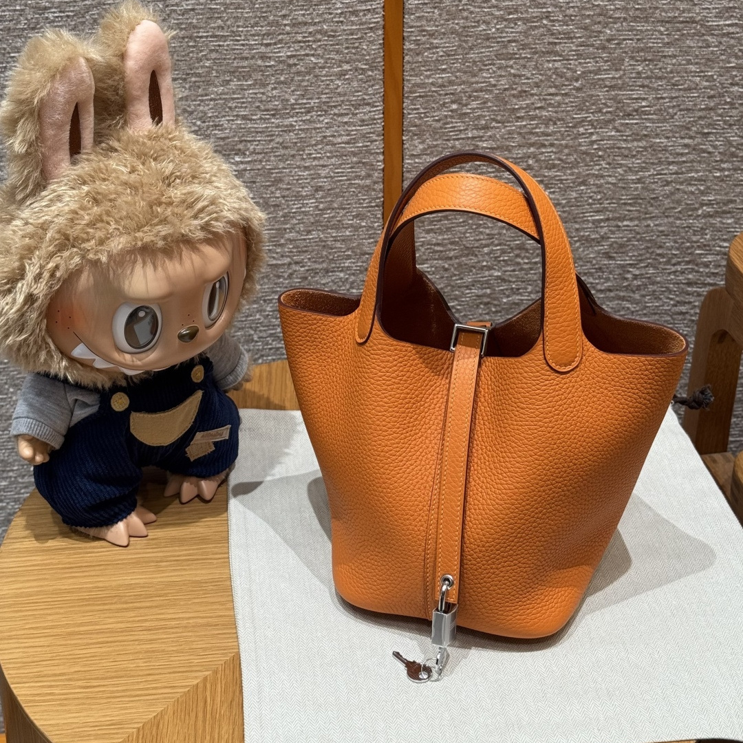高仿Hermes*Picotin Lock18系列H56289TC93經典橙綠牛皮銀扣純手工