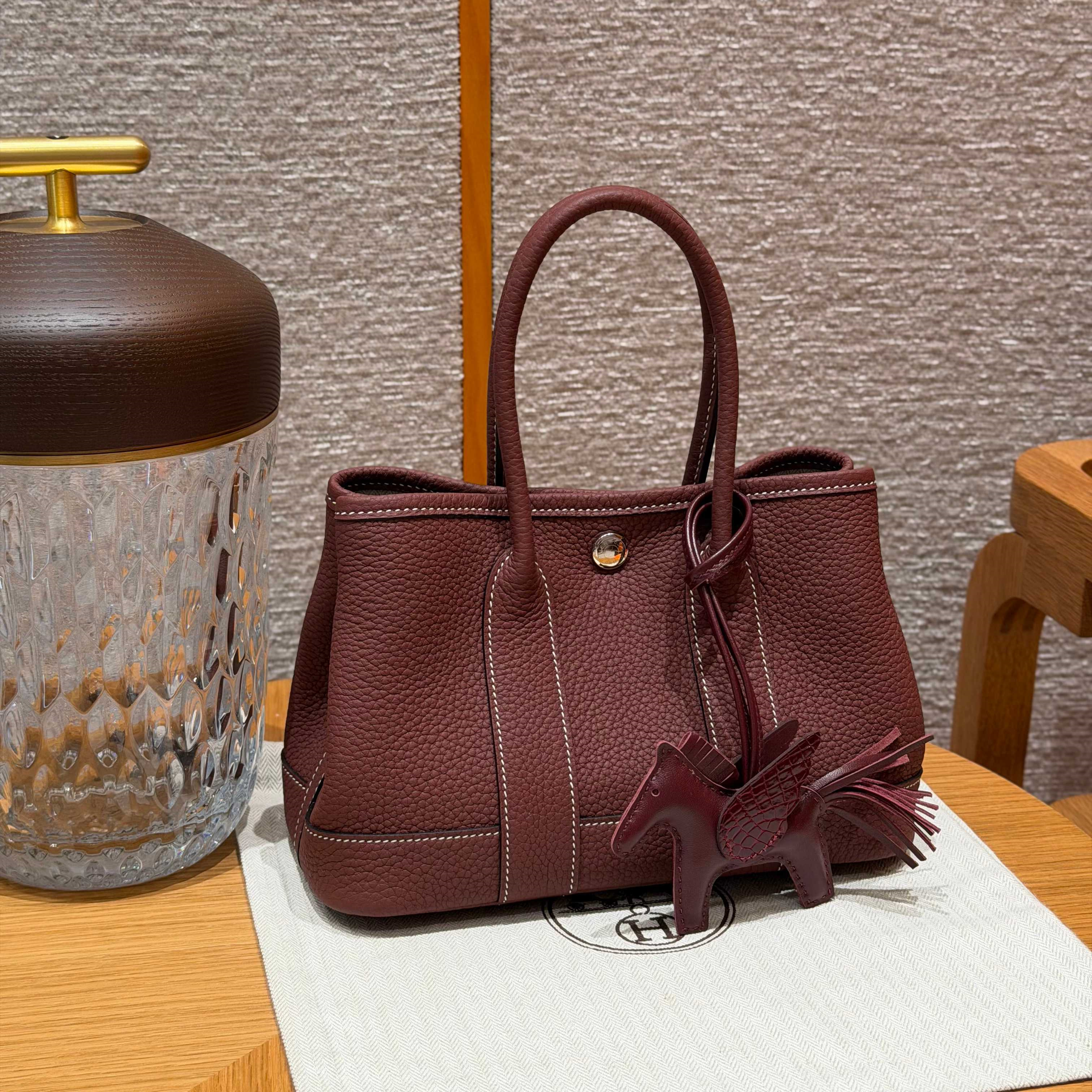 高仿Hermes*Garden Party23系列H05156855愛馬仕紅牛皮銀扣純手工