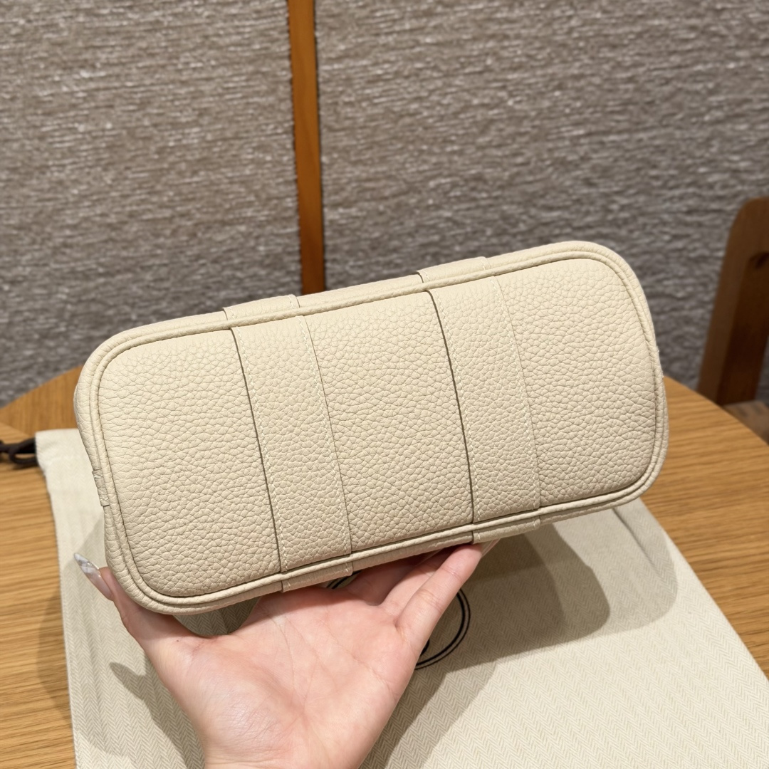 高仿Hermes*Garden Party23系列H08642210奶昔白牛皮銀扣純手工