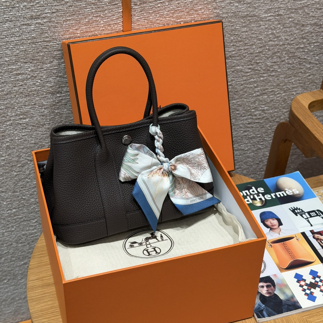 高仿Hermes*Garden Party23系列H08642246烏木色牛皮銀扣純手工