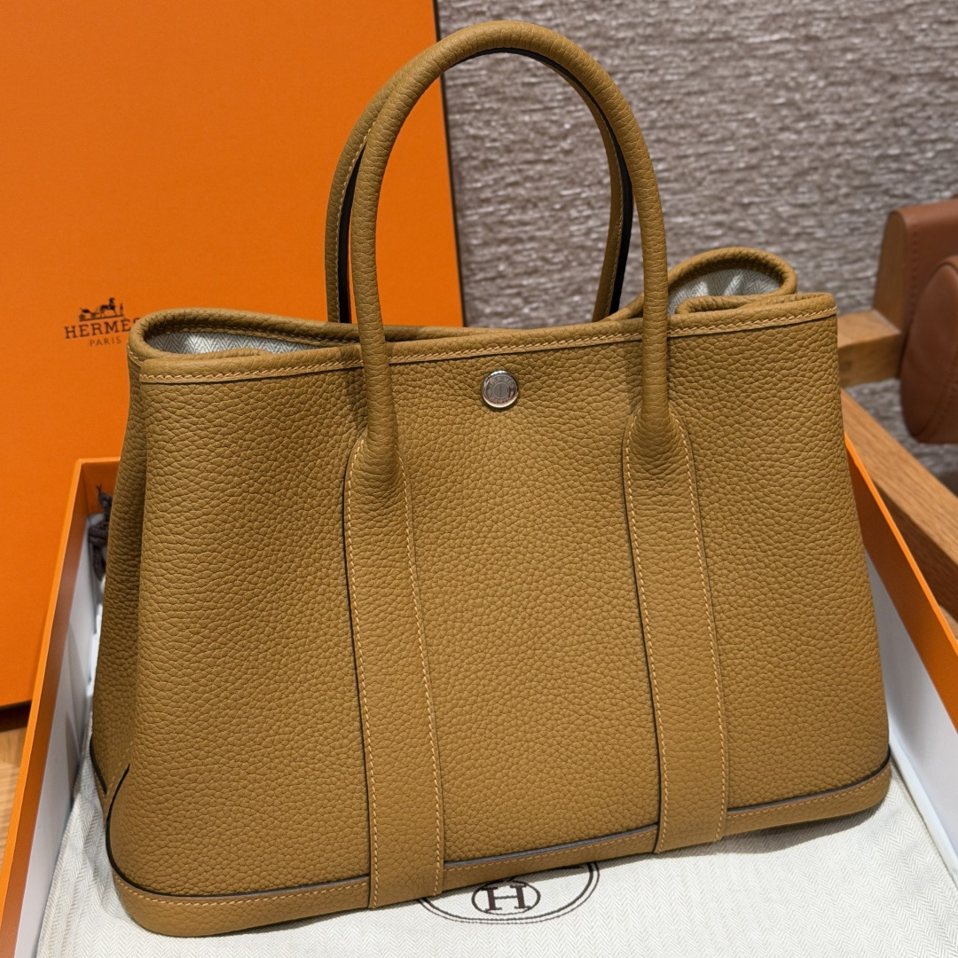 高仿Hermes*Garden Party30系列H0515682S芝麻色牛皮銀扣純手工
